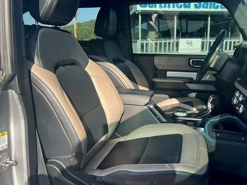 Used 2022 Ford Bronco Wildtrak AWD/4WD image 11