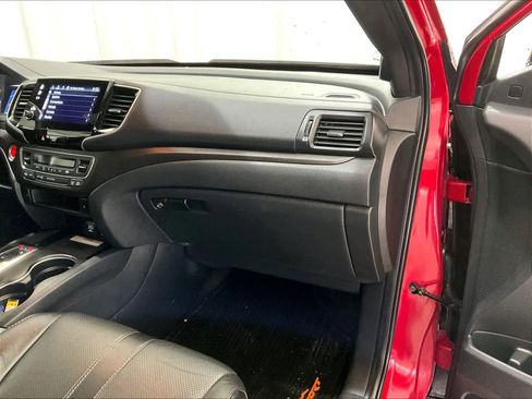 Used 2023 Honda Passport TrailSport image 13