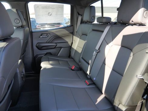 New 2026 GMC Canyon Elevation w/ Convenience Package image 30