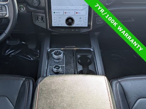 Certified 2024 Ford Expedition Limited image 21