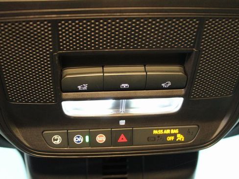 Used 2024 Chevrolet Traverse Z71 w/ Enhanced Driving Package image 30