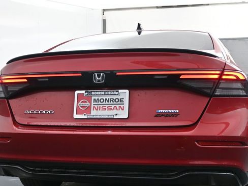 Used 2024 Honda Accord Sport image 10