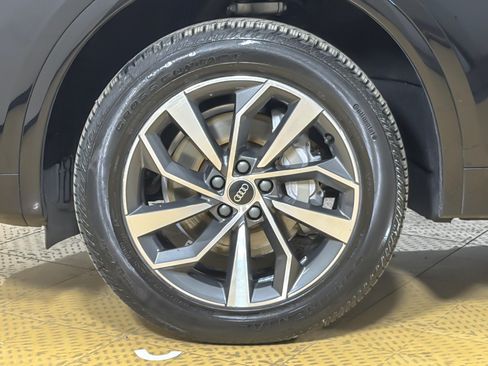 Used 2023 Audi Q5 2.0T Premium w/ Convenience Package AWD/4WD image 25