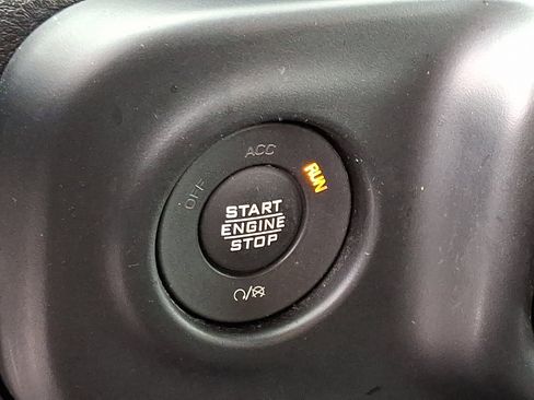 Used 2021 Jeep Wrangler Unlimited Sahara image 24