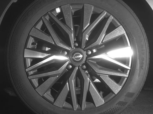 Used 2025 Nissan Altima 2.5 SV image 12