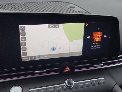 Used 2024 Hyundai Elantra SEL w/ Convenience Package image 19