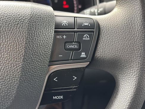 Used 2025 Toyota Camry LE image 34