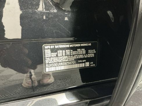 Used 2025 BMW X5 M60i w/ Executive Package image 36