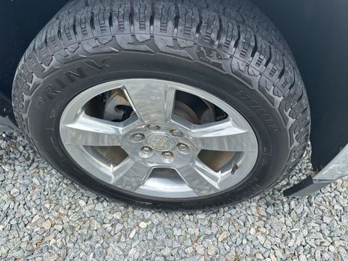 Used 2019 Chevrolet Tahoe LT RWD image 9