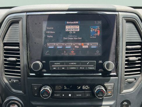 Used 2023 Nissan Titan SV w/ SV Convenience Package RWD image 20