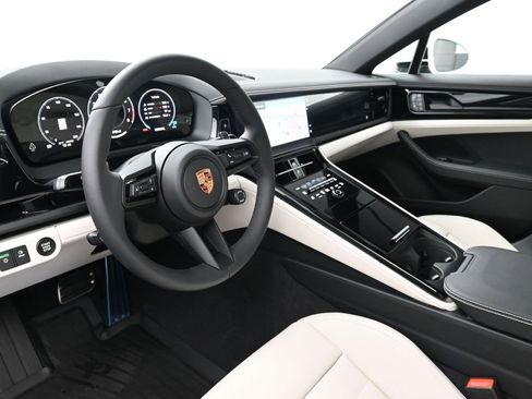 Certified 2026 Porsche Panamera image 4