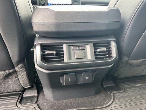 Used 2025 Ford F150 Raptor AWD/4WD image 22