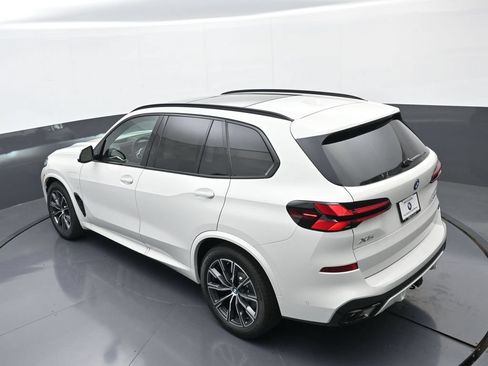 New 2026 BMW X5 xDrive50e w/ M Sport Package AWD/4WD image 34