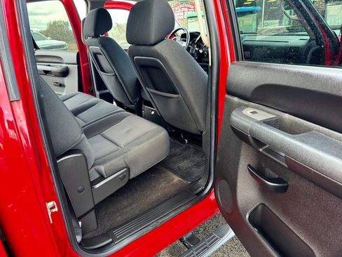 Used 2012 Chevrolet Silverado 2500 LT w/ Interior Plus Package image 12