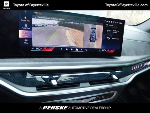 Used 2024 BMW X5 xDrive40i w/ Premium Package image 8