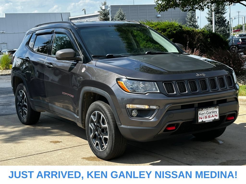 Used 2019 Jeep Compass Trailhawk w/ Popular Equipment Group AWD/4WD image 1