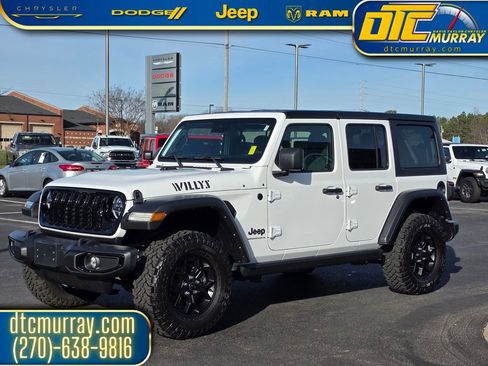 Used 2024 Jeep Wrangler Willys image 2