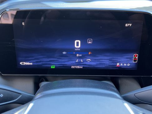 Used 2024 Chevrolet Equinox EV LT AWD/4WD image 28