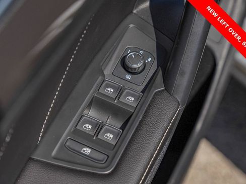 Used 2024 Volkswagen Tiguan SE R-Line image 25