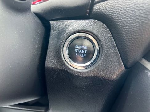 Used 2021 Toyota RAV4 XLE Premium image 26