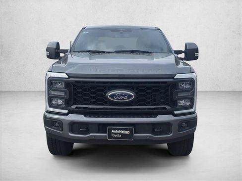 Used 2023 Ford F250 Lariat w/ Sport Appearance Package AWD/4WD image 2