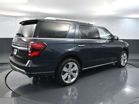 Used 2023 Ford Expedition Platinum image 5