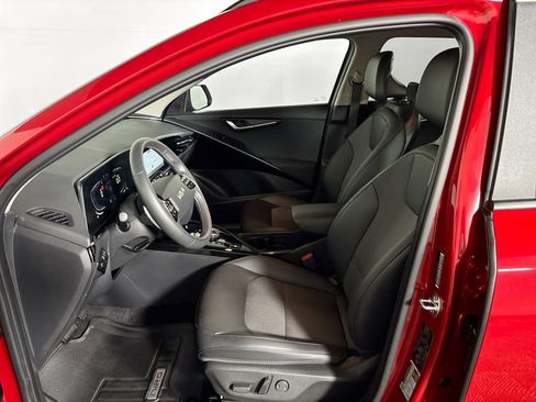 Certified 2024 Kia Niro EX w/ EX Cold Weather Package FWD image 12