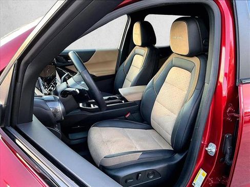 Certified 2025 Chevrolet Equinox ACTIV image 27