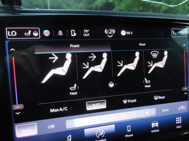 Used 2021 Chrysler Pacifica Touring-L FWD image 27