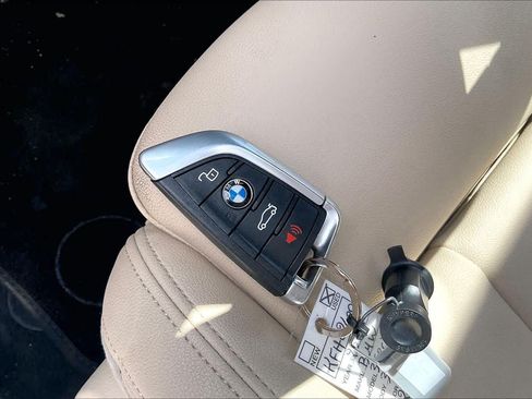 Used 2019 BMW 330i Sedan RWD image 14
