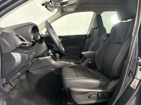 Used 2020 Subaru Forester Premium AWD/4WD image 6
