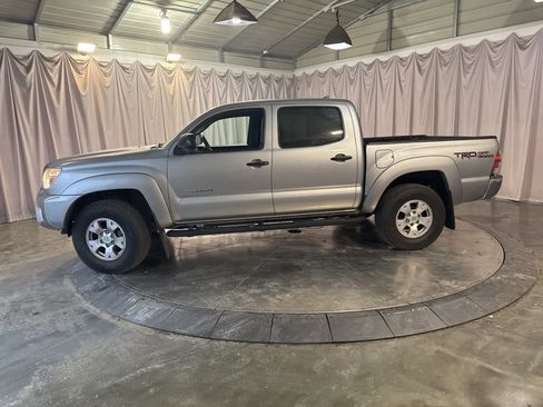 Used 2015 Toyota Tacoma 4x4 Double Cab image 8