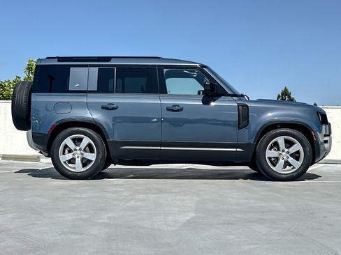 Used 2024 Land Rover Defender 110 S AWD/4WD image 9