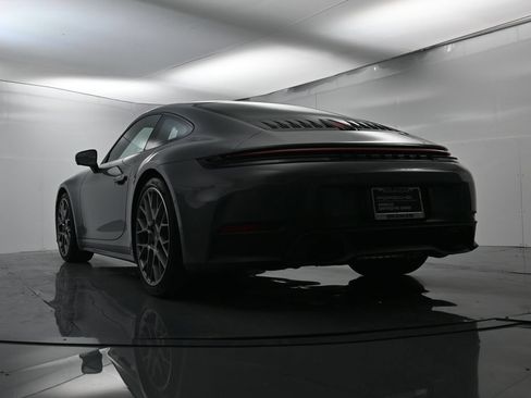 Certified 2025 Porsche 911 Carrera RWD image 42
