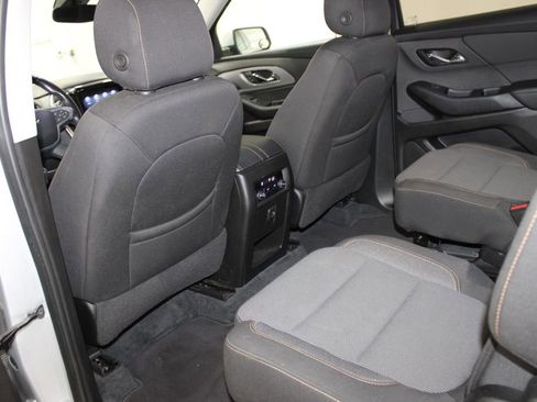 Used 2021 Chevrolet Traverse LT w/ LPO, Cargo Package image 17