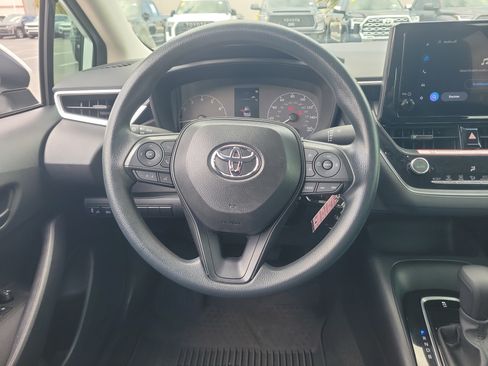 Used 2025 Toyota Corolla LE FWD image 15