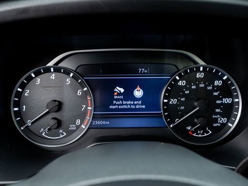 Used 2021 Nissan Titan Platinum Reserve w/ Moonroof Package image 52