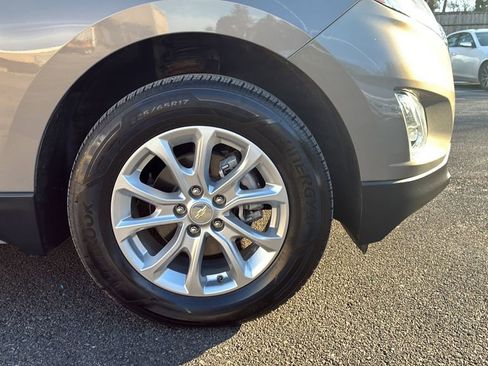 Used 2018 Chevrolet Equinox LT image 21
