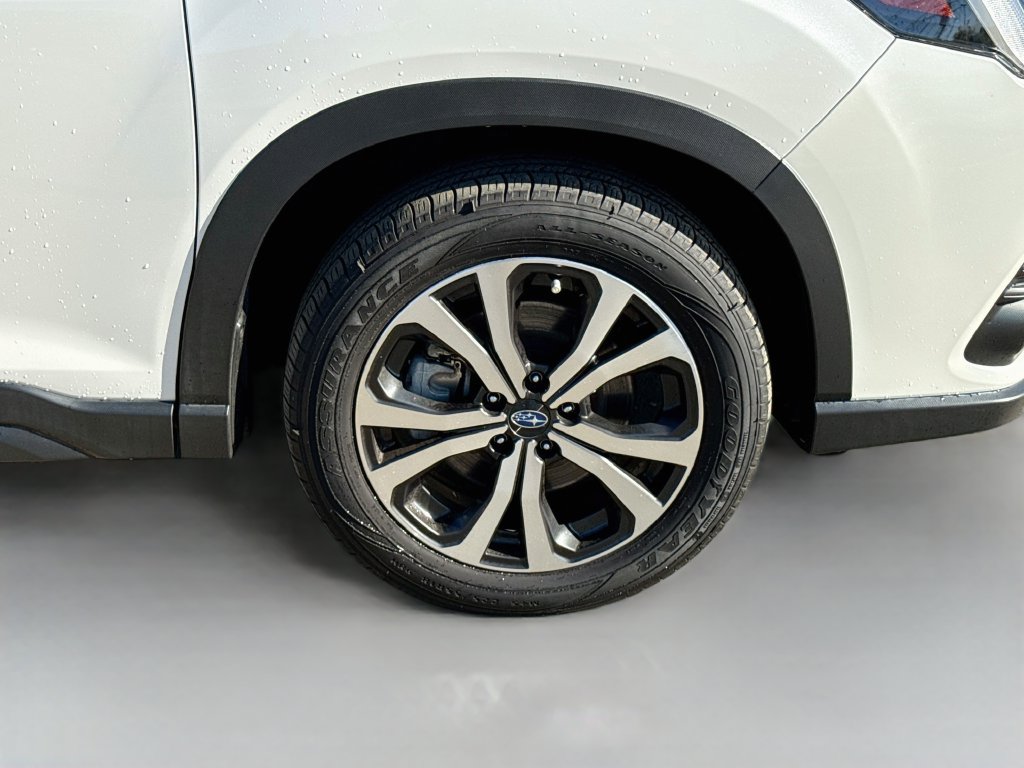 Used 2023 Subaru Forester Limited AWD/4WD image 8