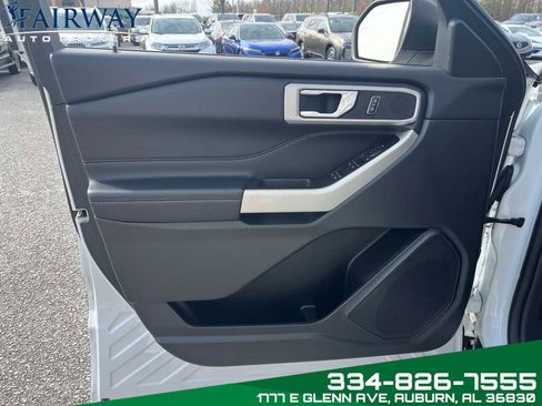 Used 2023 Ford Explorer XLT w/ Equipment Group 202A image 30