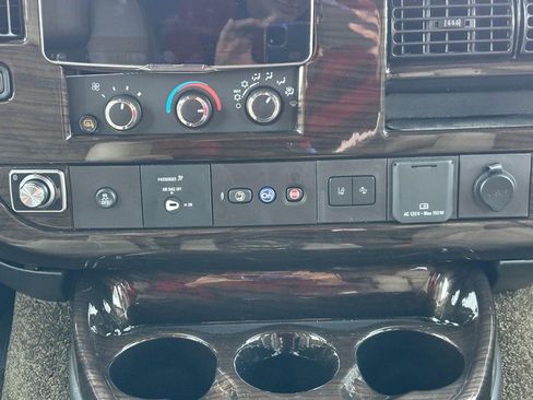 New 2025 GMC Savana 2500 Extended w/ Driver Convenience Package image 15