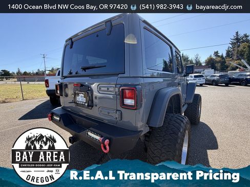 Used 2021 Jeep Wrangler Rubicon w/ Cold Weather Group AWD/4WD image 6