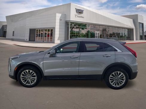 Used 2024 Cadillac XT4 Premium Luxury FWD image 3