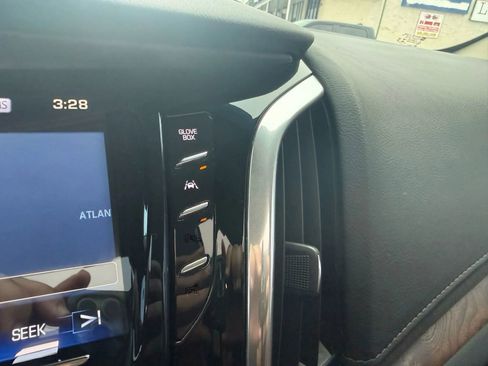 Used 2019 Cadillac Escalade Luxury image 29