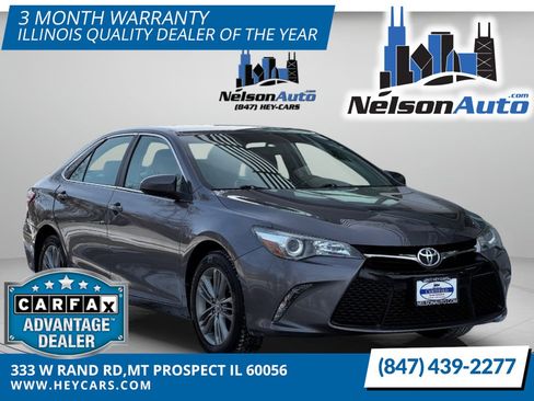 Used 2016 Toyota Camry SE image 1