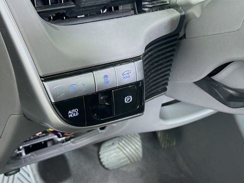 Used 2024 Hyundai Ioniq 5 SEL RWD image 17