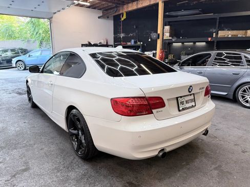 Used 2011 BMW 335i Coupe RWD image 4