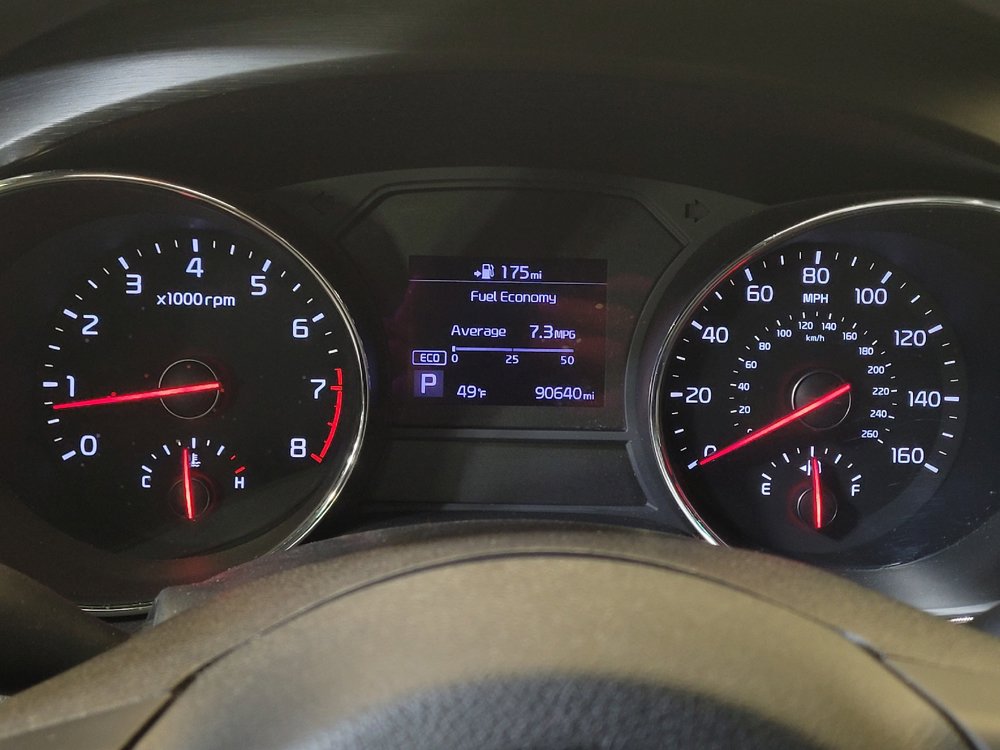Used 2019 Kia Sedona LX FWD image 23