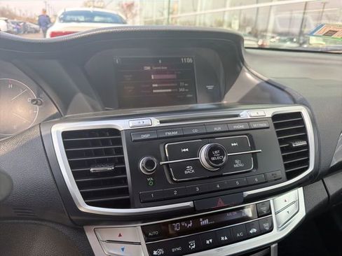 Used 2015 Honda Accord Sport image 22