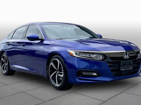 Used 2020 Honda Accord Sport image 3